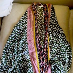 Cute cover up or shaw